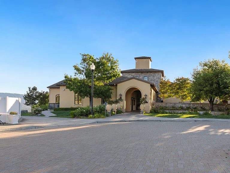 1578 Quiet Pond Ln — Photo 46