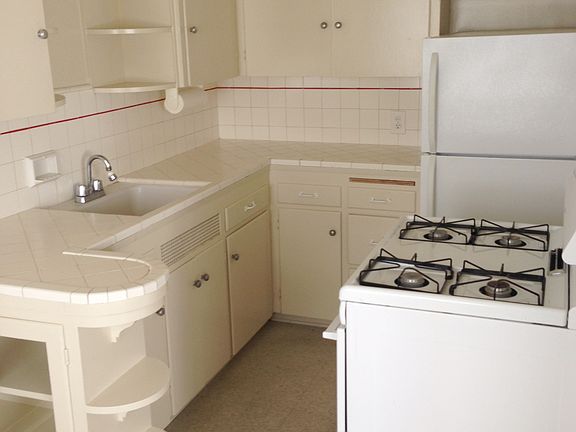 Kitchen with plenty of cabinet space