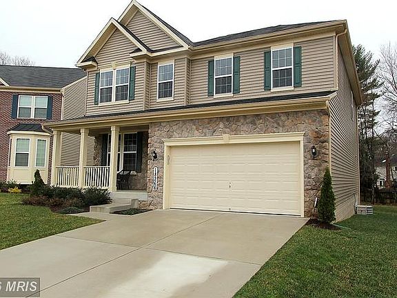 2nd image of 18266 Hickory Meadow Dr