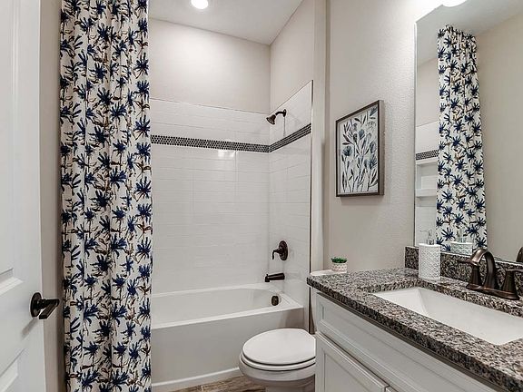 Sweetwater new construction home plan bathroom by William Ryan Homes Tampa