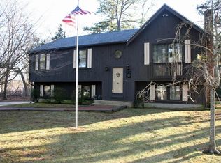 3 Captains Way, Lakeville, MA 02347