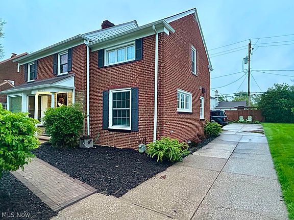 5th image of 3039 Ludlow Rd
