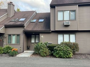 2 Twin Oaks #2, New Milford, CT 06776