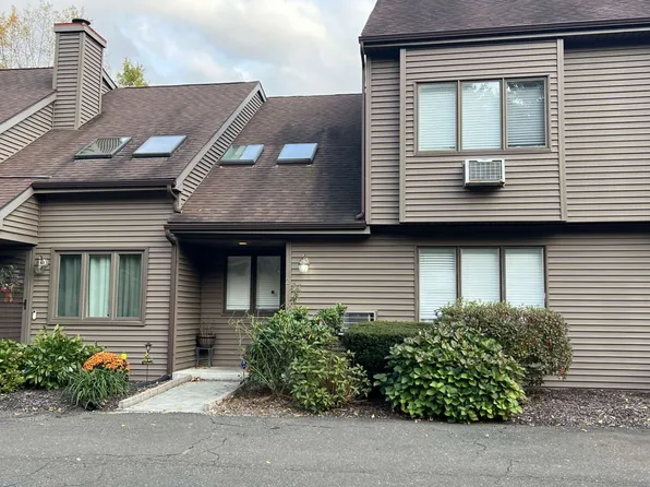 2 Twin Oaks #2, New Milford, CT 06776