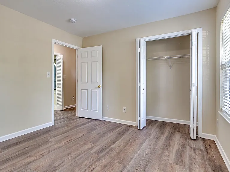 947 Spring Park Rd — Photo 9