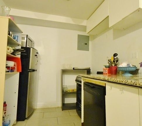4th image of 157 W 106th St #Bb