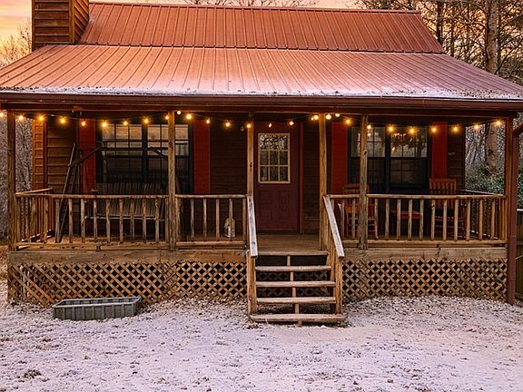 3rd image of 8 Virginia Ln