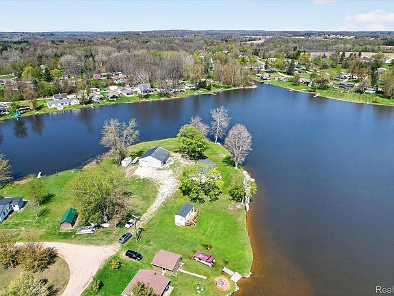 4th image of 3233 Zona Dr