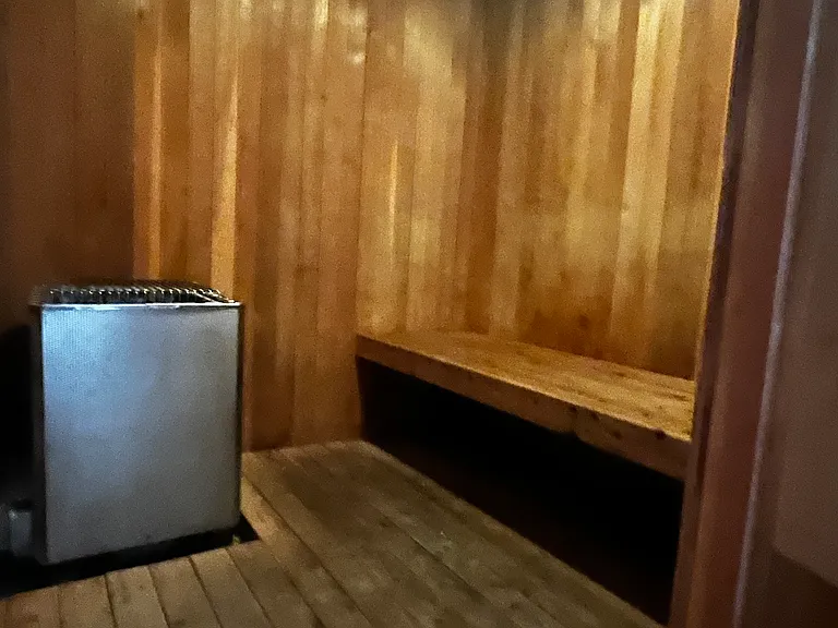 500 Glenwood Cir #5XX — Photo 22