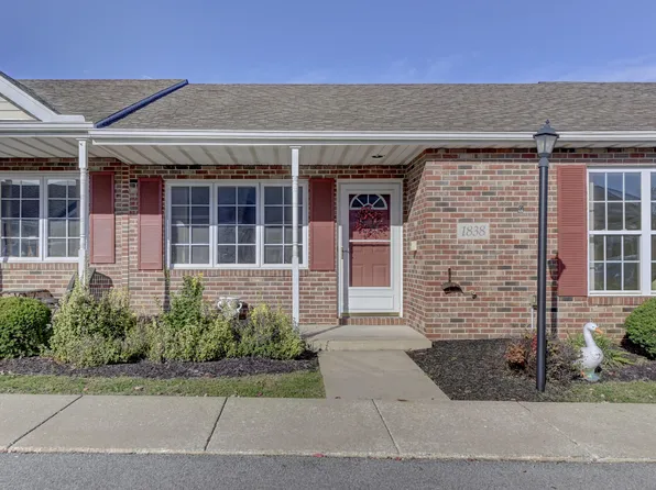 1838 Fir Ct, Crown Point, IN 46307