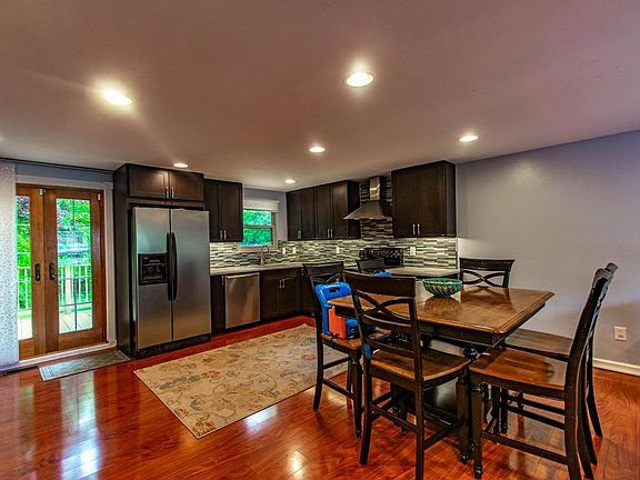5th image of 3935 Cypress Creek Dr