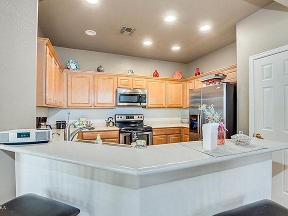 3rd image of 39723 N Bridlewood Way