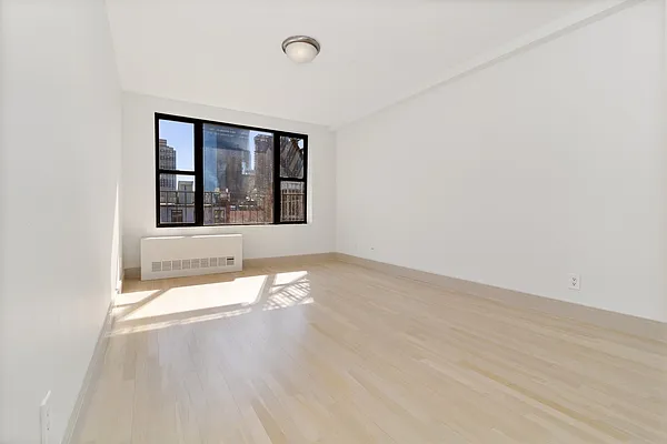 Rented by REAL New York | media 7