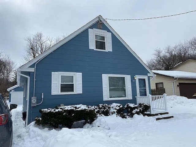 218 W Pineview Dr