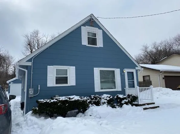 218 W Pineview Dr, Round Lake, IL 60073