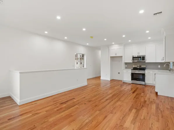 1380 Clove Road image 4 of 40