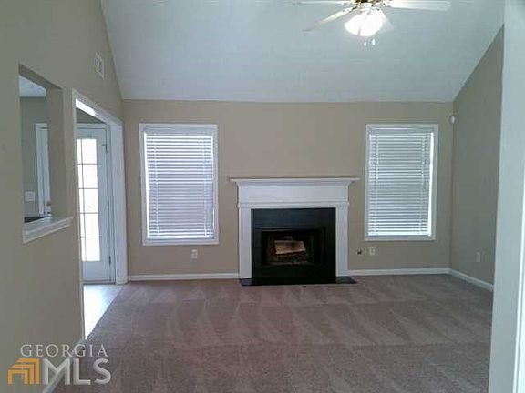 4th image of 7672 Pond View Ln