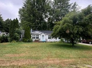 3886 Beech St, Fort Gratiot, MI 48059