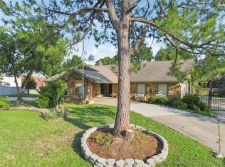 4914 E 75th St, Tulsa, OK 74136