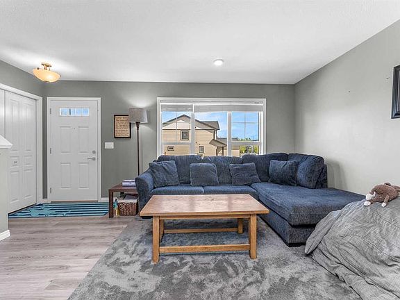 4th image of 22 N Hawthorn Pl
