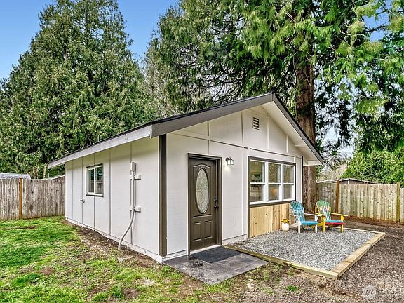 4th image of 19134 SE 133rd Place