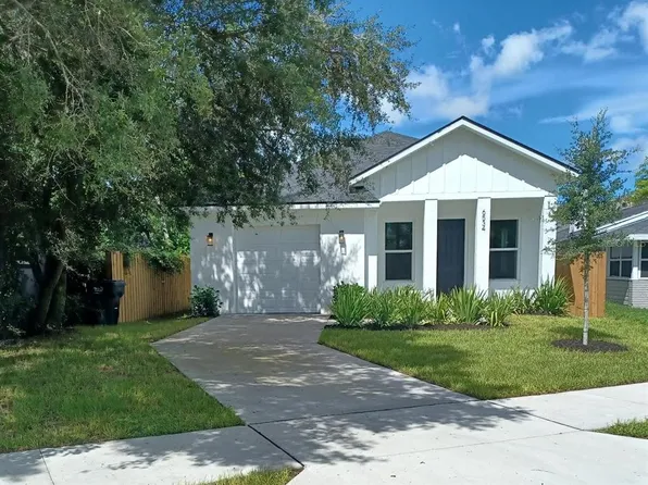 6534 Wayne St, Saint Petersburg, FL 33702