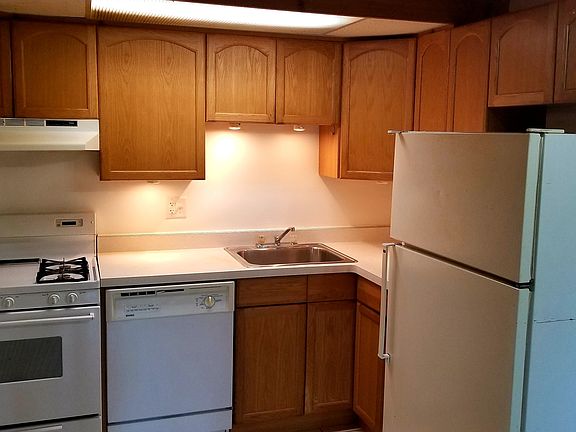 2nd image of 143 Forest Ave APT C