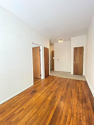 3rd image of 221 W 22nd St APT A2