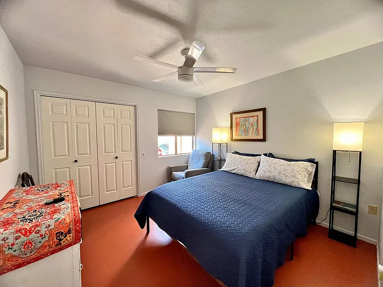 2521 S Calle De Humes — Photo 13