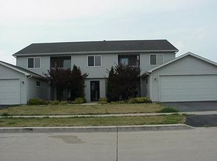 4475 Soda Creek Rd APT A, Oshkosh, WI 54901