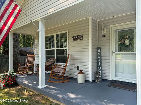 3rd image of 207 Woods Rd