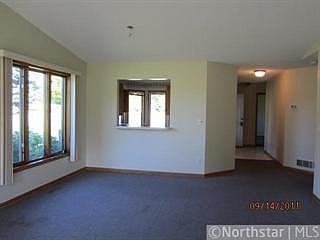 4th image of 1676 Brueberry Ln