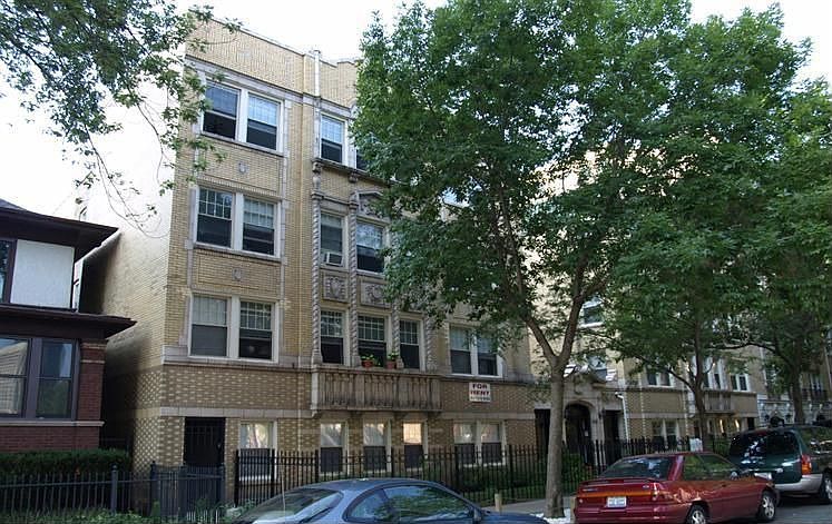 1st image of 911 W Carmen Ave APT 3A