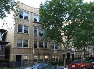 905 W Carmen Ave APT C1, Chicago, IL 60640