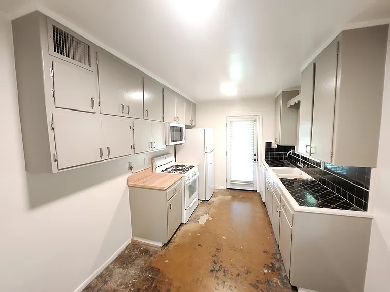 1519 E Cedar St — Photo 6