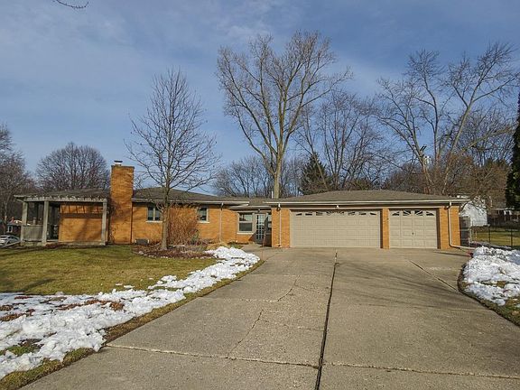 5th image of 706 N Mansfield Ave
