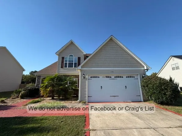 194 Tadcaster Ct, Raeford, NC 28376