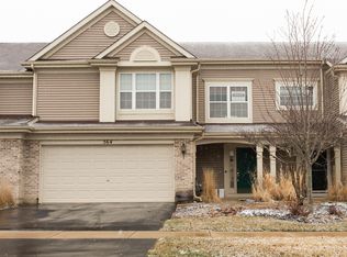 564 Lancaster Dr #4, Hampshire, IL 60140