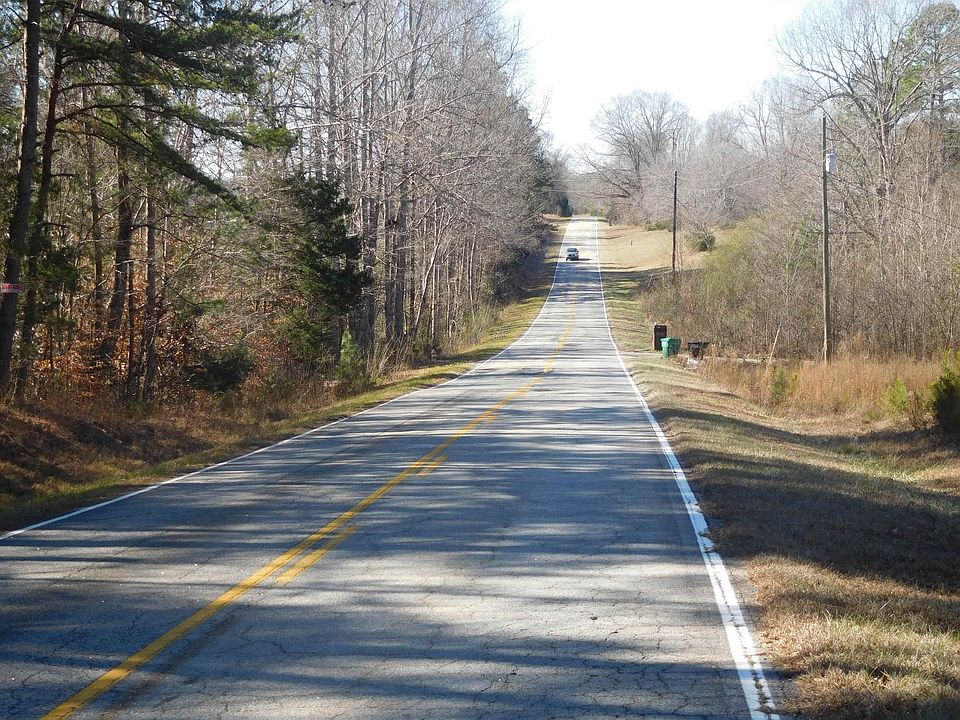 2nd image of Leadmine Rd