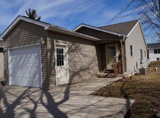 212 N McKinley St, Warsaw, IN 46580