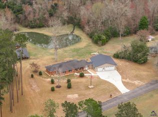 26 Mansfield Dr, Hawkinsville, GA 31036