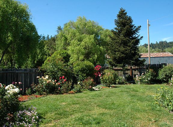 4th image of 6039 Valley Dr