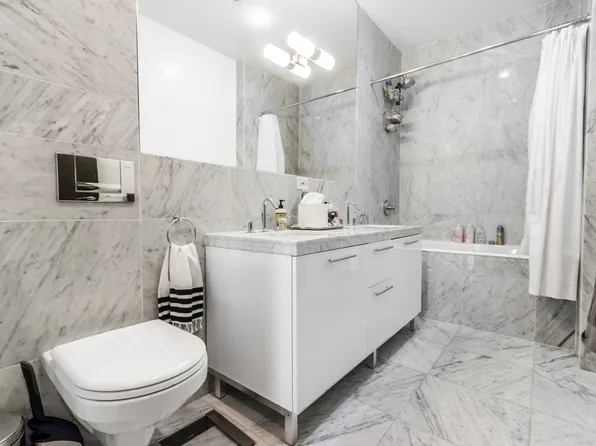 15 West 18th Street image 14 of 15