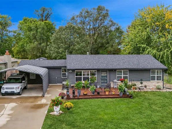 5840 NW 54th Ct, Johnston, IA 50131