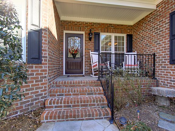3rd image of 250 Mulligan Ln