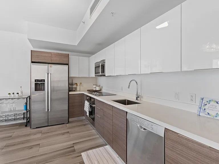1010 SW 2nd Ave #609 — Photo 25
