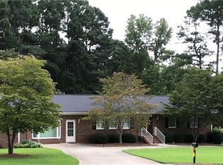 4004 Western Hills Dr, Sanford, NC 27330