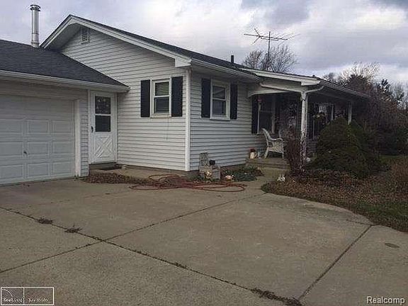 Pole Barn!. 31309302