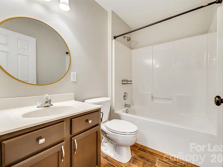 618 Bayou Cir — Photo 20