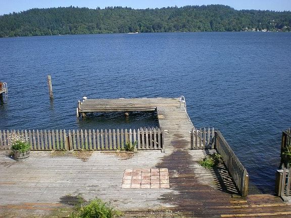 Dock